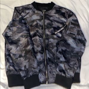 WT02 camo bomber jacket